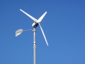 Generator eolian pentru energie electrică alternativă