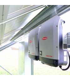 Invertor de tensiune trifazata pentru instalatii fotovoltaice Symo 5.0-3-M Fronius