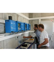 Sistem UPS monofazat de back-up 2KW 3