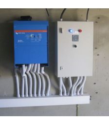 Sistem back-up trifazat 10KW cu baterii solare 6