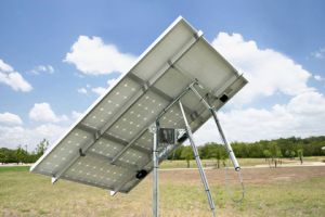 Tracker solar pentru panouri fotovoltaice, tracker solar fotovoltaic, tracker solar pentru acoperisuri