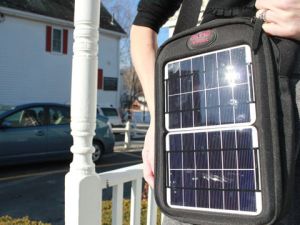 Rucsac fotovoltaic pentru laptopuri, rucsac cu celule solare ce incarca tablete si camere digitale,rucsac pentru electronice portabile