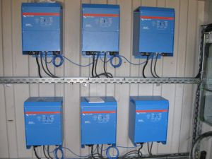 Sistem back-up trifazat 10KW cu baterii solare 2