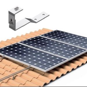 Structura din aluminiu cu carlige reglabile pentru fixarea unui panou fotovoltaic pe verticala pe acoperisurile din tigla pret ieftin