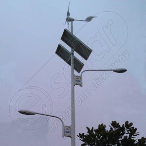 Stalpi iluminat public solar hibrid cu eoliana HI-3M 2